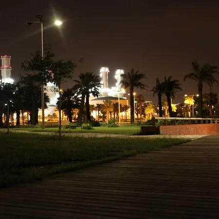 Botel Port Forum Boat - Glamping Experience Barcelona
